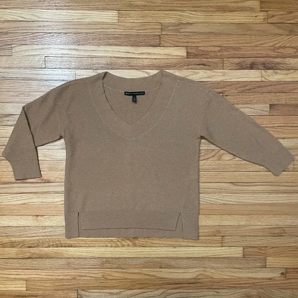 White House Black Market - Sweater - Picture 2 of 11